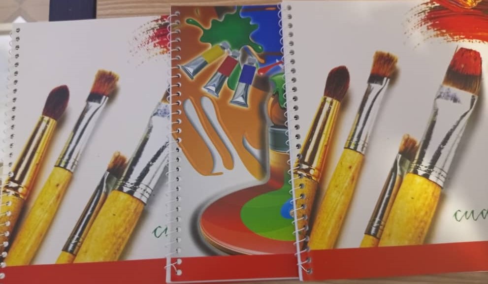 CUADERNO DE DIBUJO PEQUEÑO